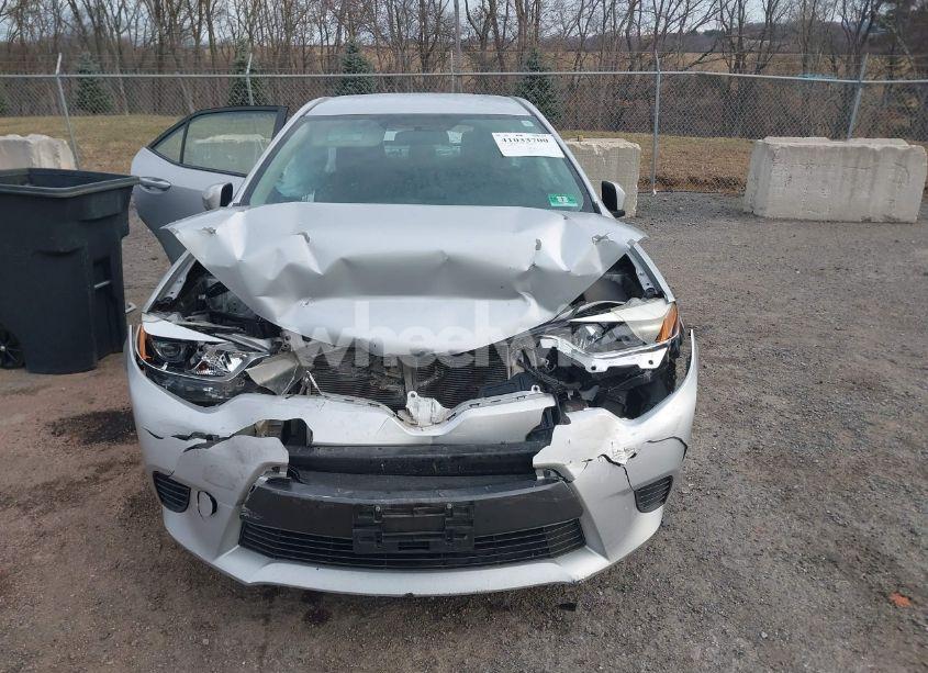 Photo 12 of 2015 Toyota Corolla LE (VIN 5YFBURHE3FP314547)