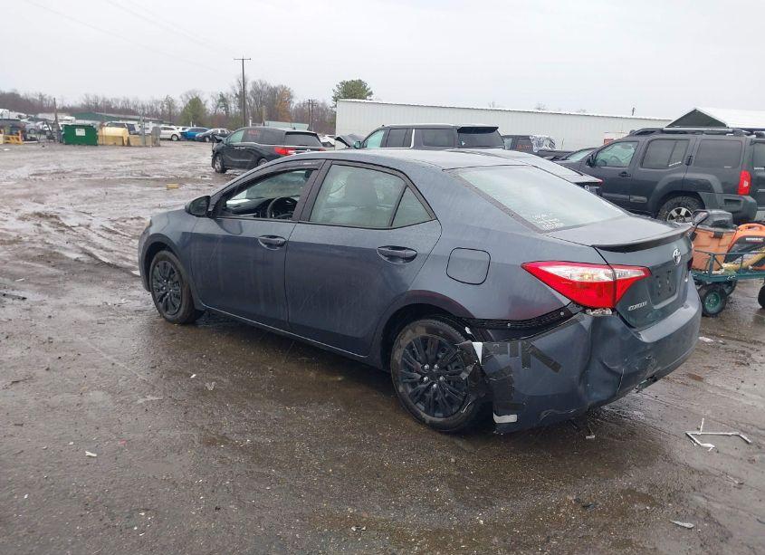 Photo 3 of 2015 Toyota Corolla LE (VIN 5YFBURHE3FP325872)