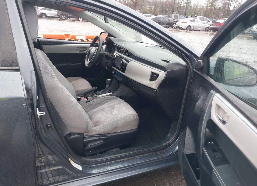 Photo 5 of 2015 Toyota Corolla LE (VIN 5YFBURHE3FP325872)