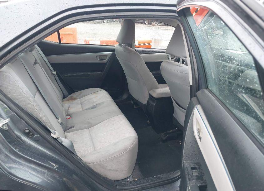 Photo 8 of 2015 Toyota Corolla LE (VIN 5YFBURHE3FP325872)