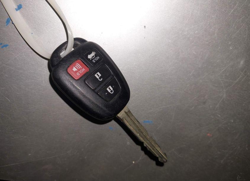 Photo 11 of 2015 Toyota Corolla LE PLUS (VIN 5YFBURHE3FP329212)