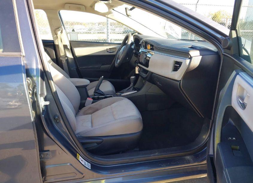 Photo 5 of 2015 Toyota Corolla LE (VIN 5YFBURHE3FP341280)