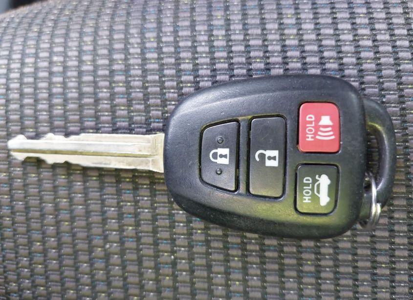 Photo 11 of 2015 Toyota Corolla S PLUS (VIN 5YFBURHE3FP341344)