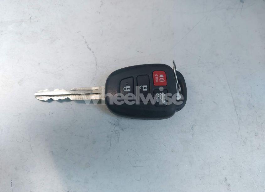 Photo 11 of 2015 Toyota Corolla LE (VIN 5YFBURHE3FP353235)