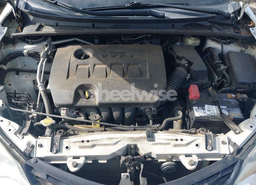 Photo 10 of 2015 Toyota Corolla S PLUS (VIN 5YFBURHE3FP357205)