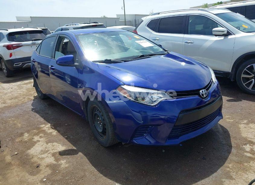 2016 Toyota Corolla LE (VIN 5YFBURHE3GP381229) main photo