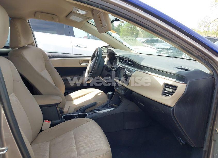 Photo 5 of 2016 Toyota Corolla LE (VIN 5YFBURHE3GP381229)