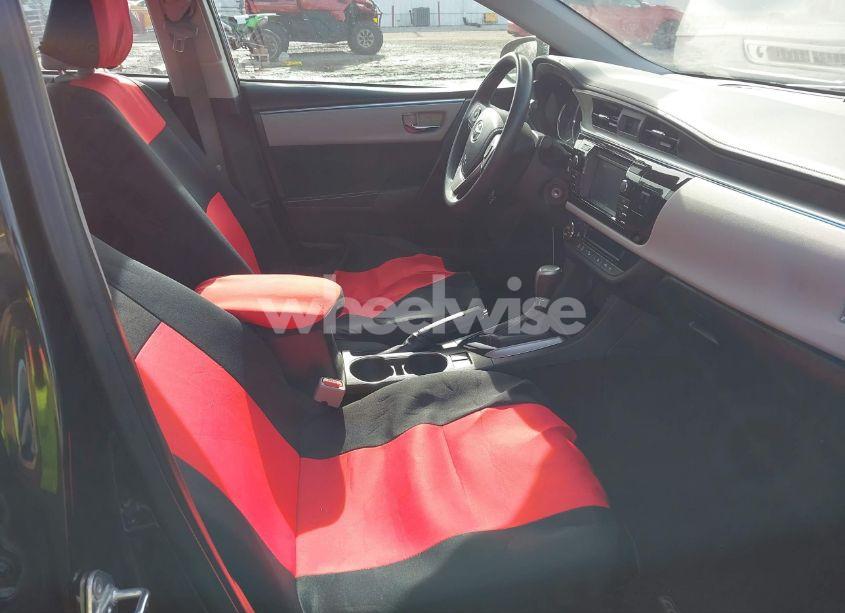 Photo 5 of 2016 Toyota Corolla LE (VIN 5YFBURHE3GP401771)