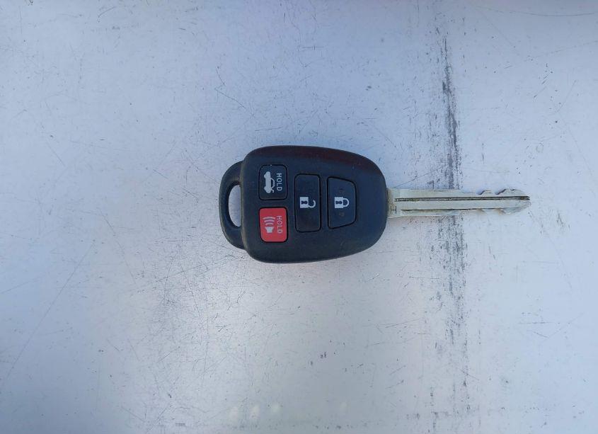 Photo 11 of 2016 Toyota Corolla S PLUS (VIN 5YFBURHE3GP402922)