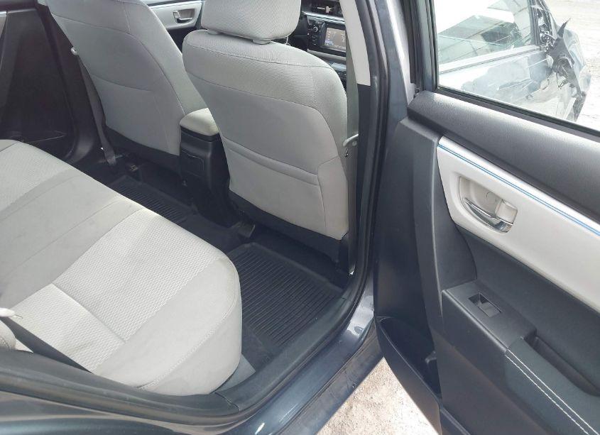 Photo 8 of 2016 Toyota Corolla LE (VIN 5YFBURHE3GP406985)