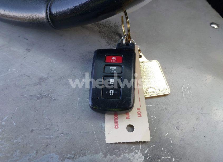 Photo 11 of 2016 Toyota Corolla L/LE/LE PLS/PRM/S/S PLS (VIN 5YFBURHE3GP443096)