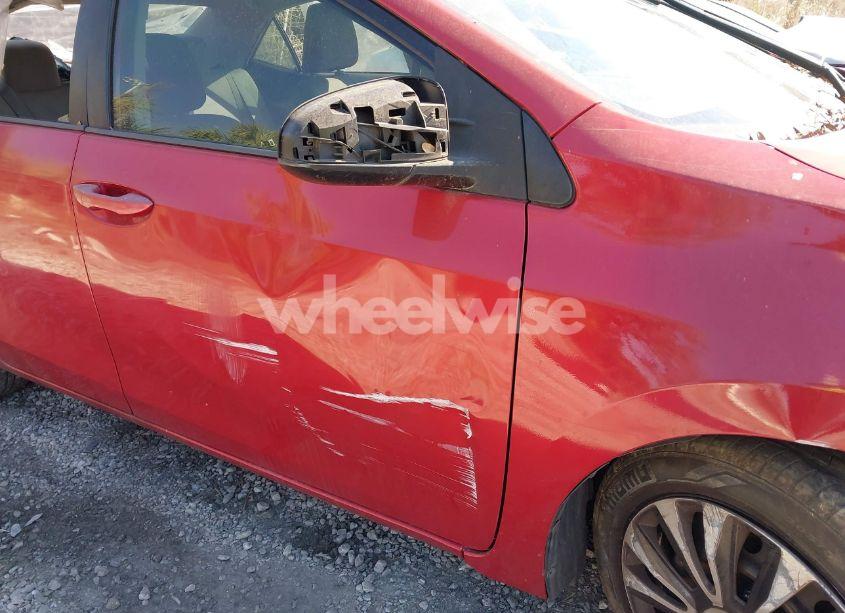 Photo 18 of 2016 Toyota Corolla LE (VIN 5YFBURHE3GP444605)