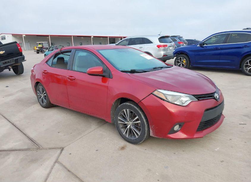 2016 Toyota Corolla LE PLUS (VIN 5YFBURHE3GP449724) main photo