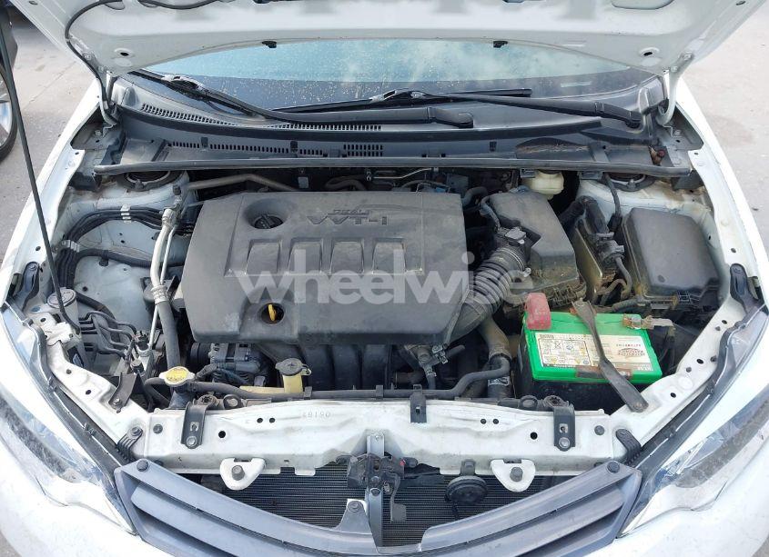 Photo 10 of 2016 Toyota Corolla LE (VIN 5YFBURHE3GP473666)