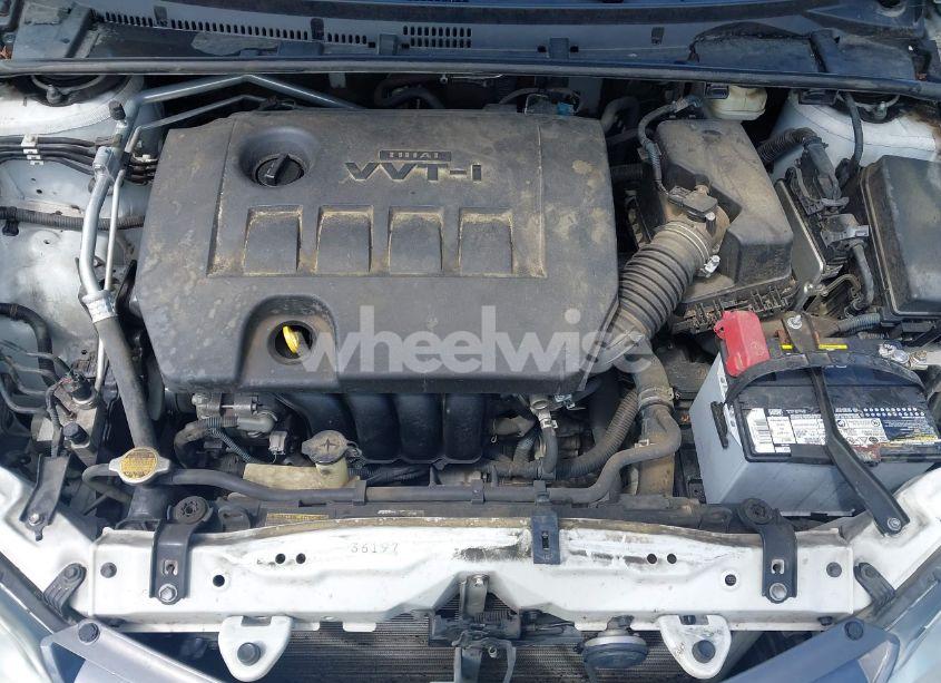 Photo 10 of 2016 Toyota Corolla LE (VIN 5YFBURHE3GP511655)