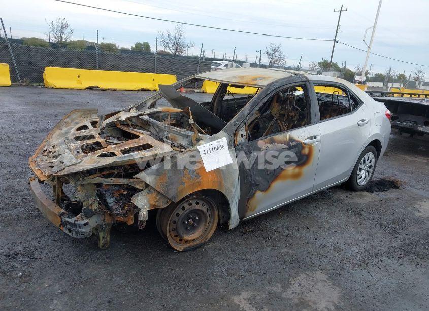 Photo 6 of 2016 Toyota Corolla LE (VIN 5YFBURHE3GP527953)