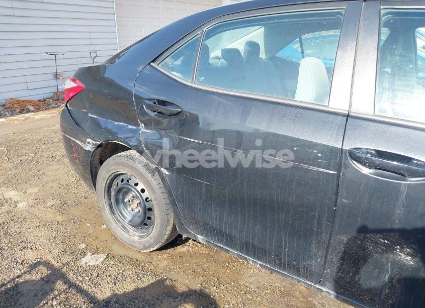 Photo 17 of 2016 Toyota Corolla LE (VIN 5YFBURHE3GP530478)