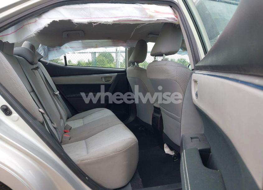 Photo 8 of 2016 Toyota Corolla LE (VIN 5YFBURHE3GP536765)