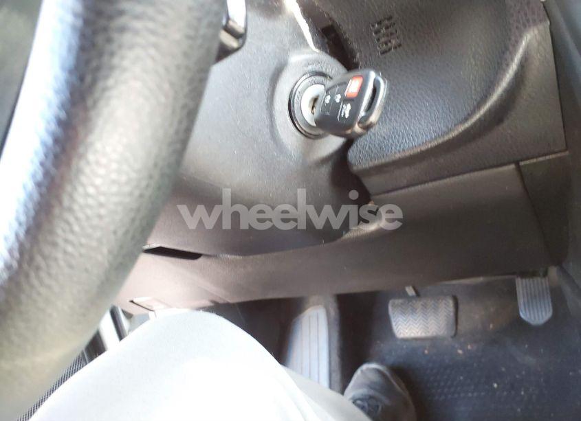 Photo 11 of 2016 Toyota Corolla LE (VIN 5YFBURHE3GP554716)