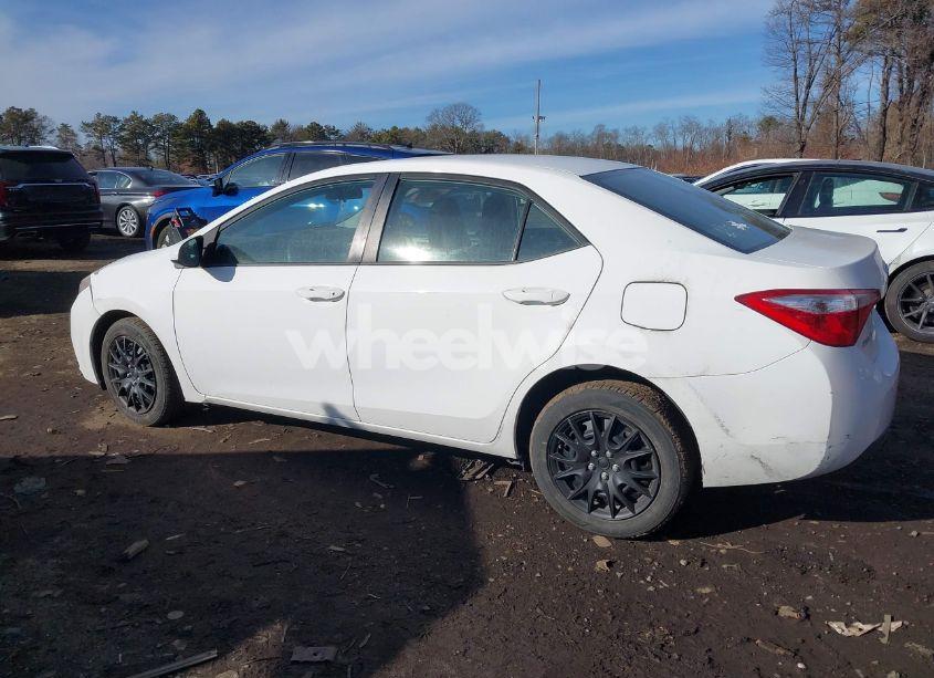 Photo 14 of 2016 Toyota Corolla LE (VIN 5YFBURHE3GP564839)