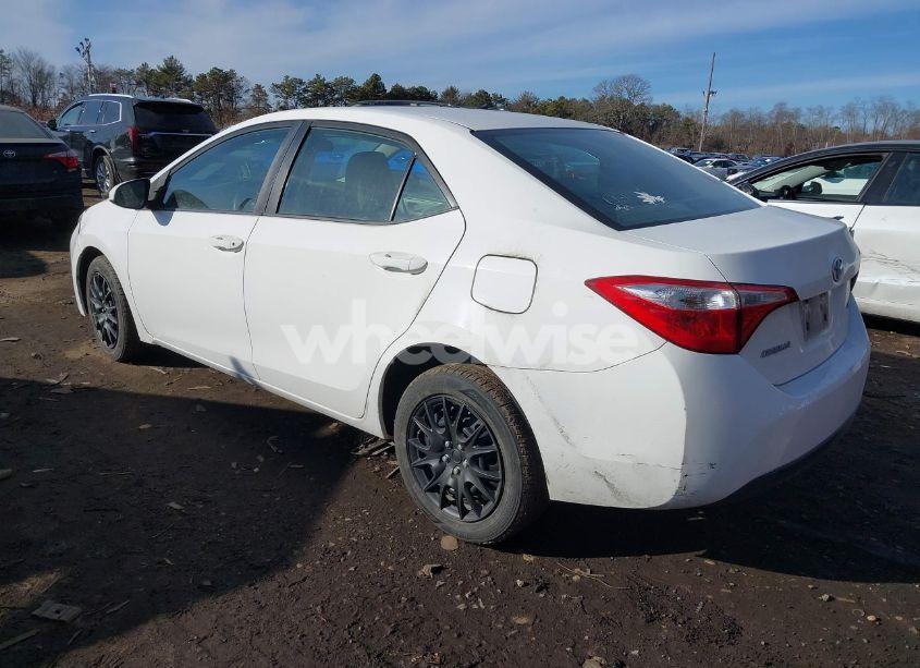 Photo 3 of 2016 Toyota Corolla LE (VIN 5YFBURHE3GP564839)