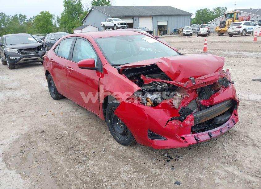 2017 Toyota Corolla LE (VIN 5YFBURHE3HP570951) main photo