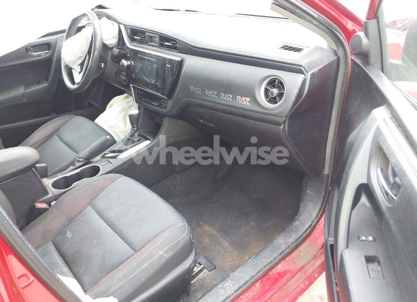 Photo 5 of 2017 Toyota Corolla LE (VIN 5YFBURHE3HP570951)