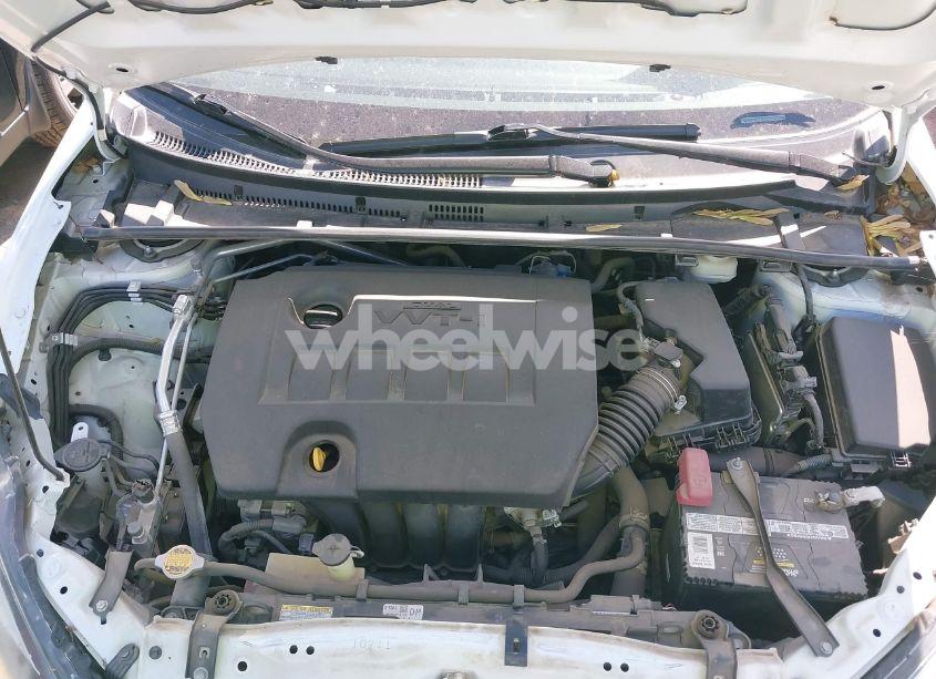 Photo 10 of 2017 Toyota Corolla SE SPECIAL EDITION (VIN 5YFBURHE3HP586132)