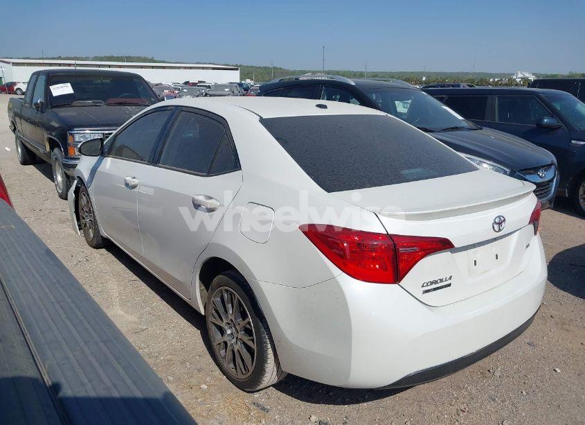 Photo 14 of 2017 Toyota Corolla SE SPECIAL EDITION (VIN 5YFBURHE3HP586132)