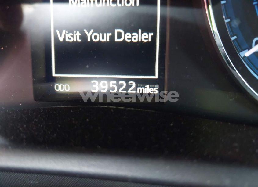 Photo 15 of 2017 Toyota Corolla SE SPECIAL EDITION (VIN 5YFBURHE3HP586132)