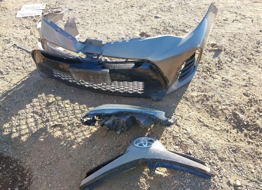 Photo 12 of 2017 Toyota Corolla L/LE/XLE/SE/XSE (VIN 5YFBURHE3HP589208)