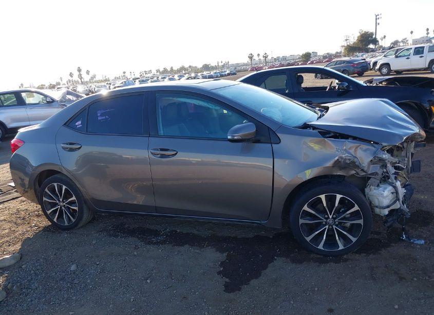 Photo 14 of 2017 Toyota Corolla L/LE/XLE/SE/XSE (VIN 5YFBURHE3HP589208)