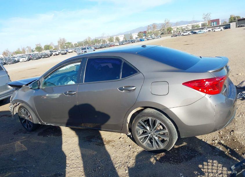 Photo 15 of 2017 Toyota Corolla L/LE/XLE/SE/XSE (VIN 5YFBURHE3HP589208)