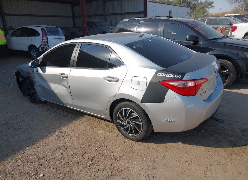 Photo 3 of 2017 Toyota Corolla LE (VIN 5YFBURHE3HP589371)