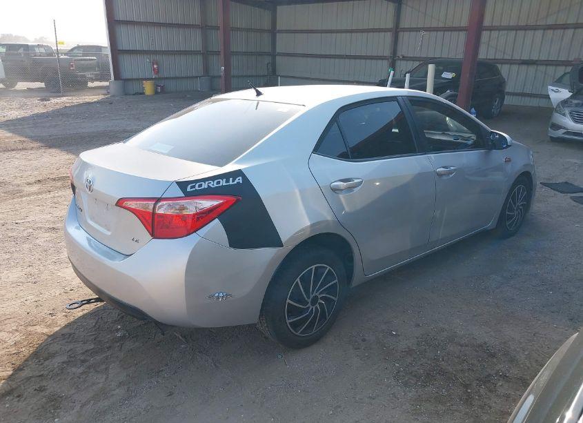 Photo 4 of 2017 Toyota Corolla LE (VIN 5YFBURHE3HP589371)