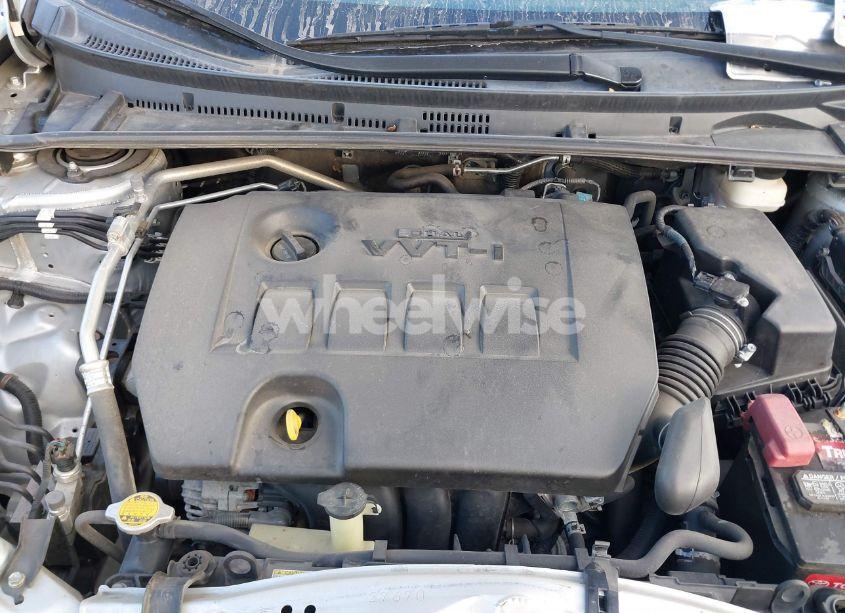 Photo 10 of 2017 Toyota Corolla LE (VIN 5YFBURHE3HP603088)