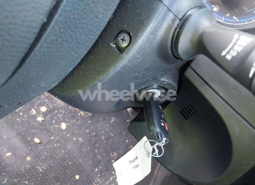 Photo 11 of 2017 Toyota Corolla LE (VIN 5YFBURHE3HP603088)