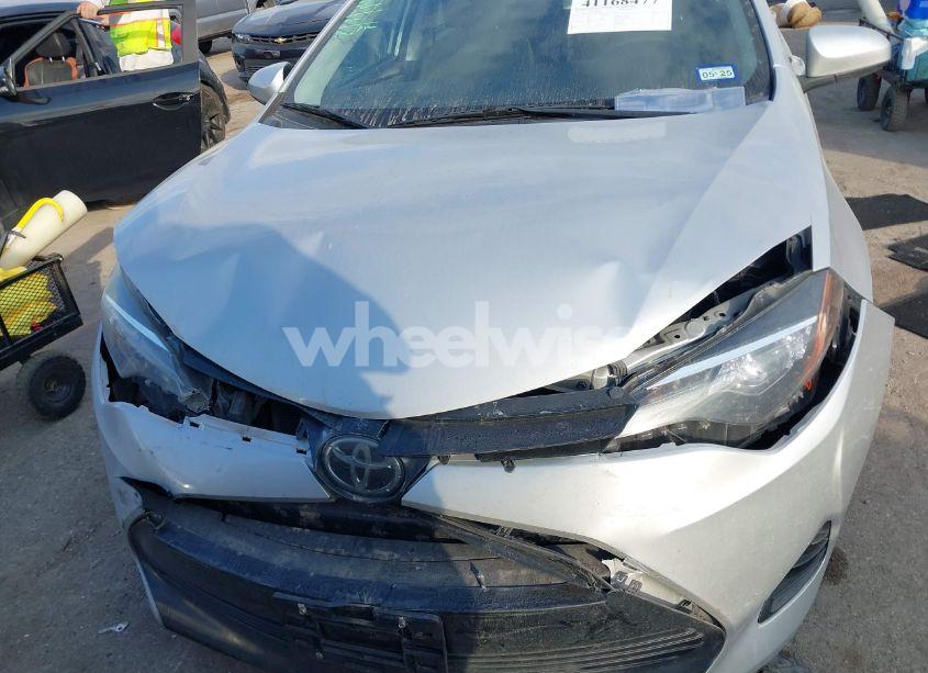 Photo 12 of 2017 Toyota Corolla LE (VIN 5YFBURHE3HP603088)