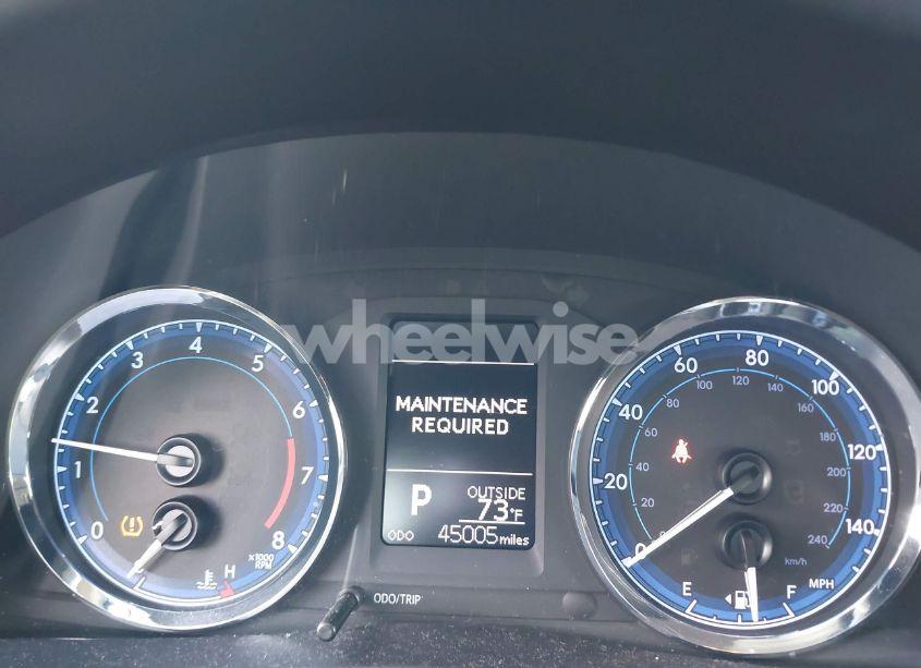 Photo 7 of 2017 Toyota Corolla LE (VIN 5YFBURHE3HP603088)