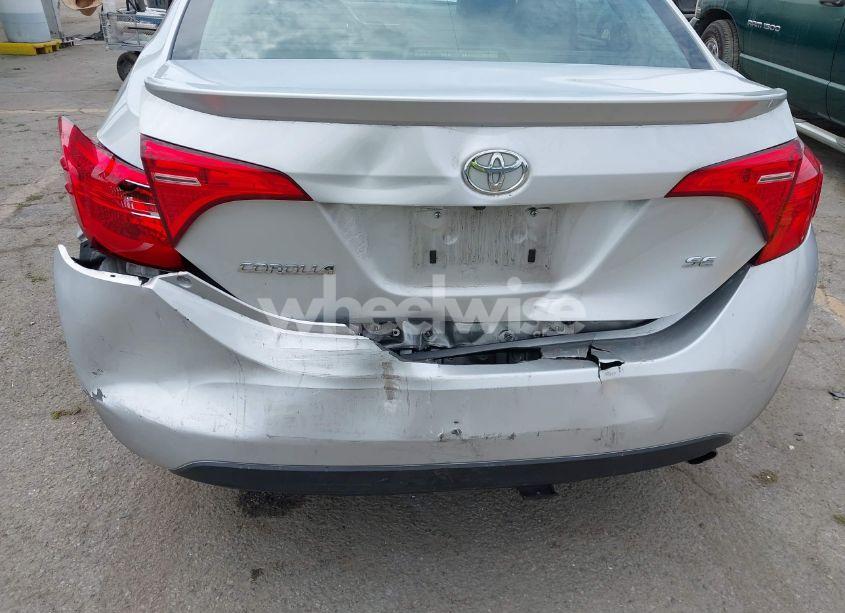 Photo 17 of 2017 Toyota Corolla SE (VIN 5YFBURHE3HP606878)