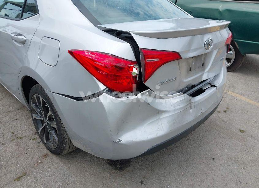 Photo 18 of 2017 Toyota Corolla SE (VIN 5YFBURHE3HP606878)