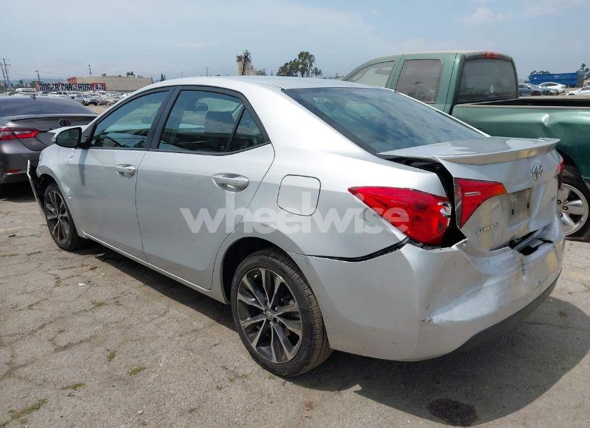 Photo 3 of 2017 Toyota Corolla SE (VIN 5YFBURHE3HP606878)