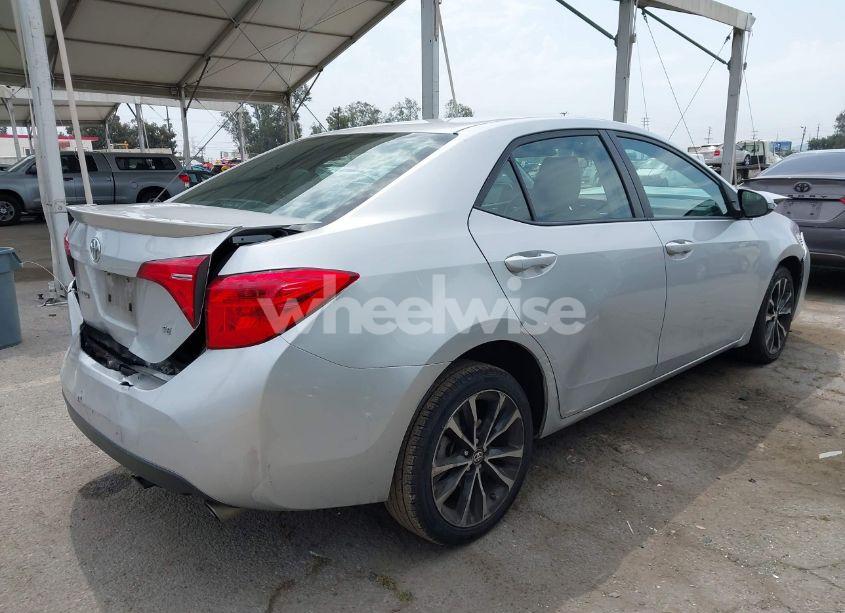 Photo 4 of 2017 Toyota Corolla SE (VIN 5YFBURHE3HP606878)