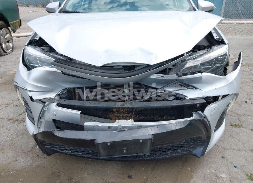 Photo 6 of 2017 Toyota Corolla SE (VIN 5YFBURHE3HP606878)