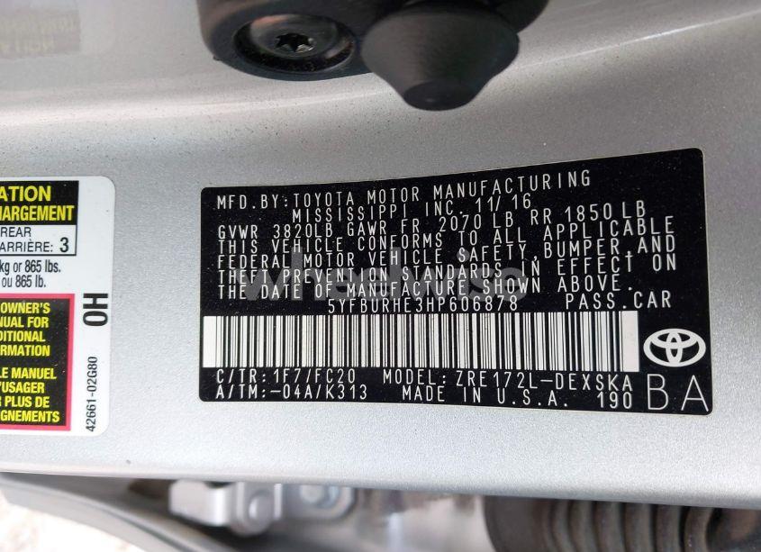 Photo 9 of 2017 Toyota Corolla SE (VIN 5YFBURHE3HP606878)