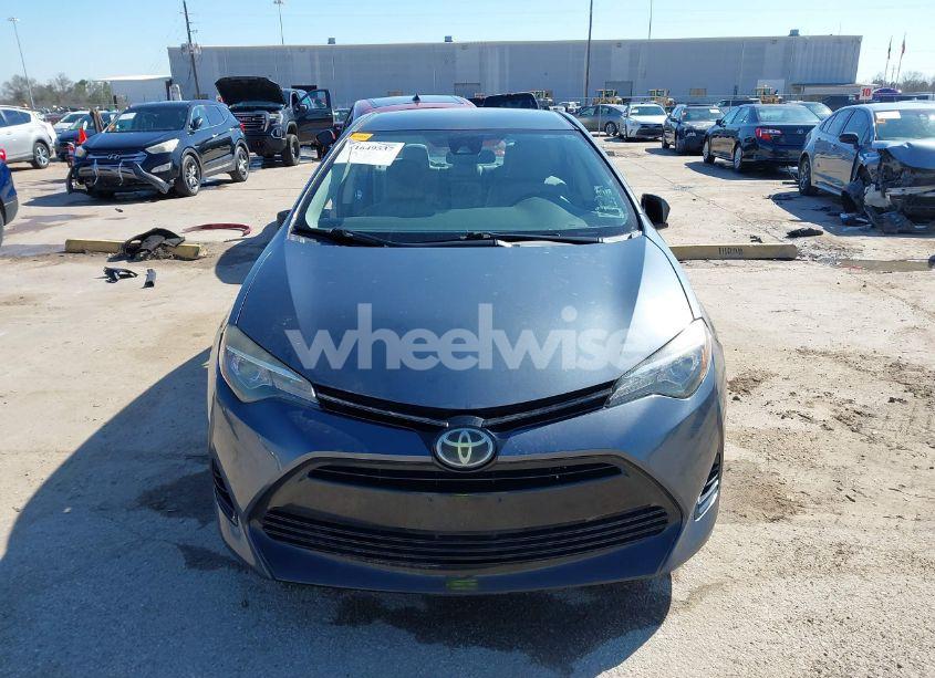 Photo 13 of 2017 Toyota Corolla LE (VIN 5YFBURHE3HP607903)