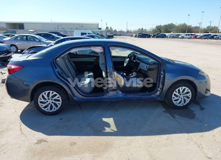 Photo 14 of 2017 Toyota Corolla LE (VIN 5YFBURHE3HP607903)