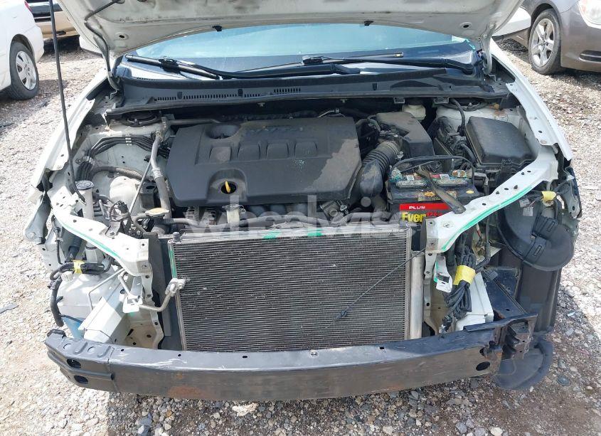 Photo 10 of 2017 Toyota Corolla LE (VIN 5YFBURHE3HP620263)