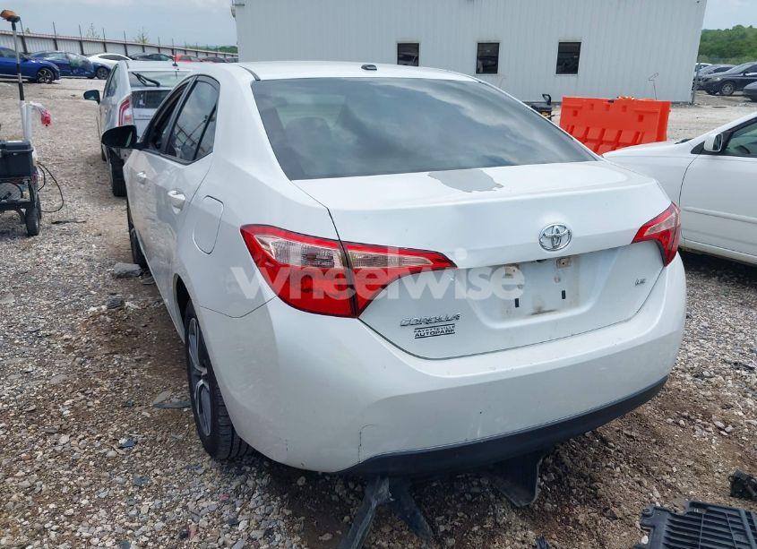 Photo 3 of 2017 Toyota Corolla LE (VIN 5YFBURHE3HP620263)