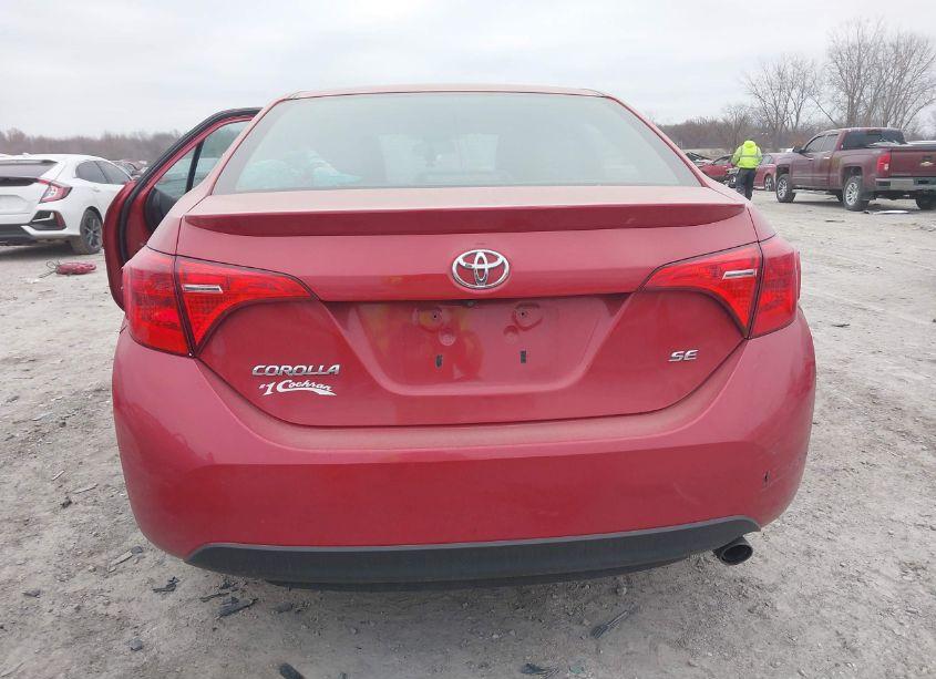 Photo 17 of 2017 Toyota Corolla SE (VIN 5YFBURHE3HP631263)